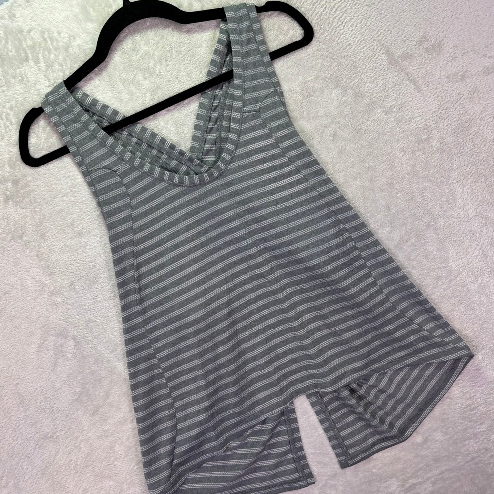 NWT Zyia Women Tank XL Gray Nimbus Split Back Striped Activewear Top 822XL